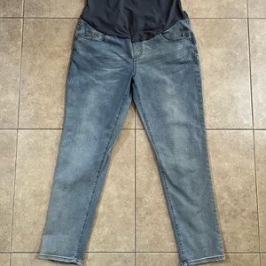 Comfortable light Blue Maternity Jeans XL 
No brand label